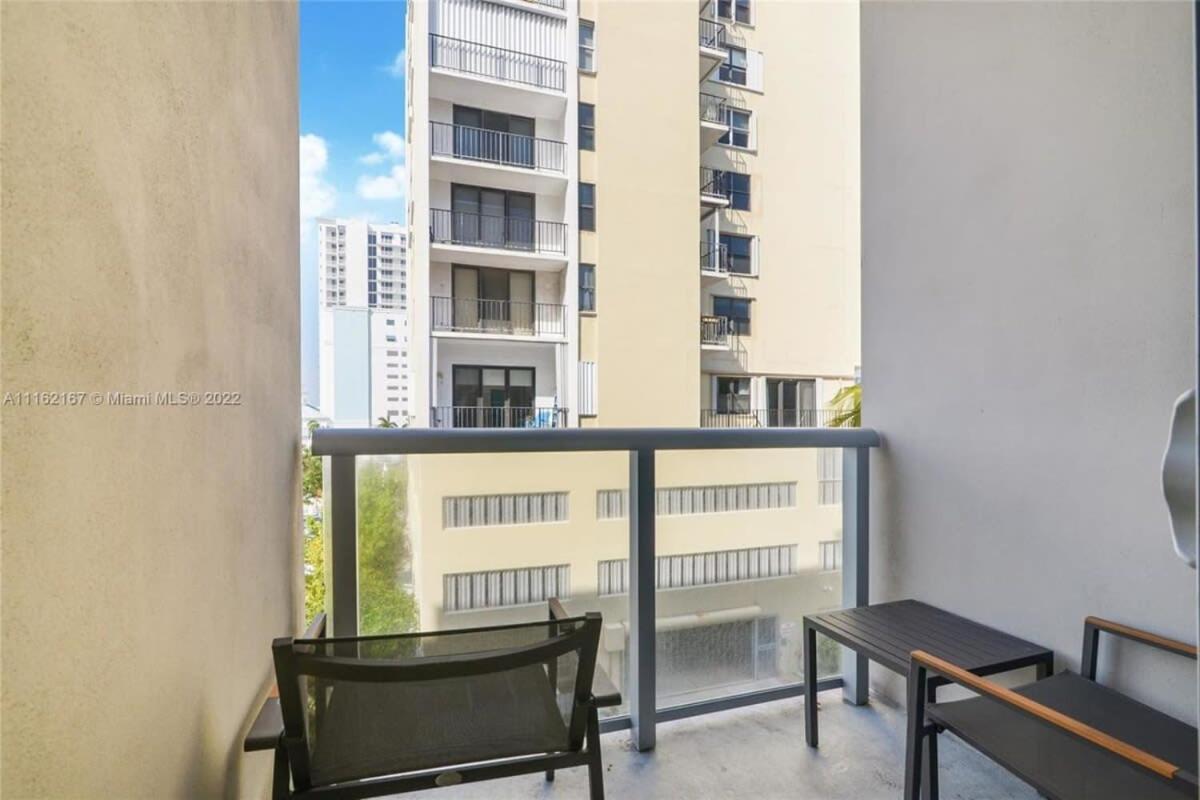 Near Beach - Rooftop Pool - Hot Tub - Broad-Walk Hollywood Luaran gambar